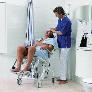 ajudas-vitais-cadeira-de-banho-e-sanitaria-etac-mobile-tilt-4