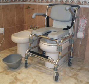 garcia - cadeira de banho, sanitária e de transporte G2208 b